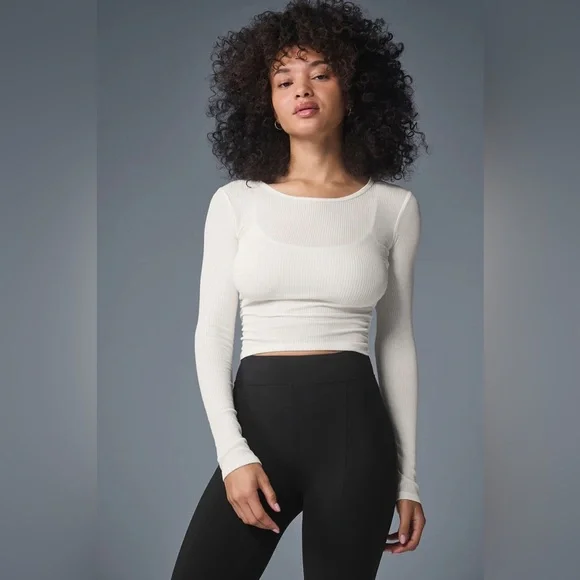 Alo Yoga Gather Long Sleeve Top – Raspberry Sorbet – Size Small – Color Sold Out - Picture 6 of 12